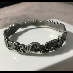 Vintage Seagull Pewter Silver Tone Floral Bangle/bracelet